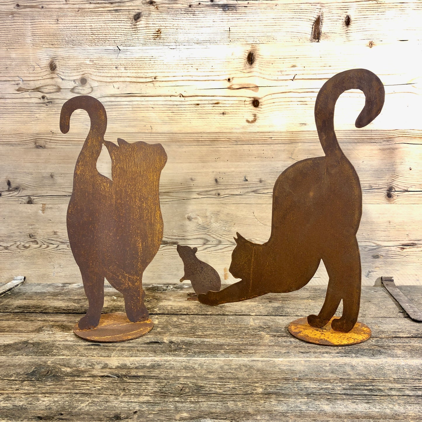 Corten Cat