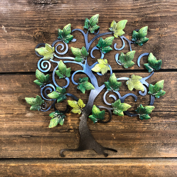 Albero della vita con foglie d'edera verdi