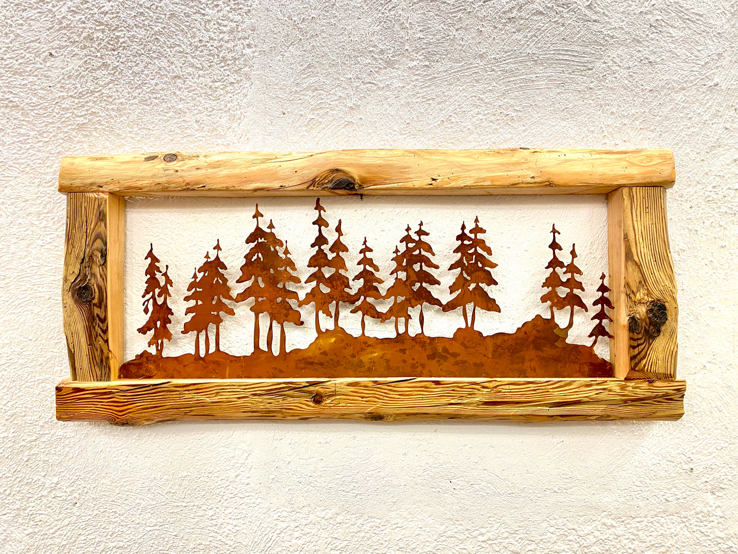 Bosco di larici con cornice in legno