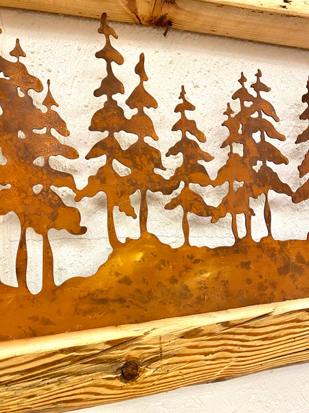 Bosco di larici con cornice in legno