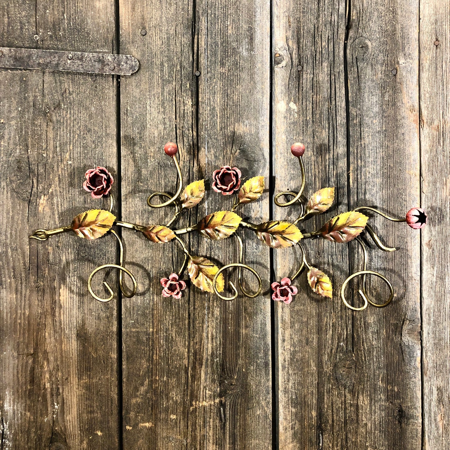 Coat rack with roses