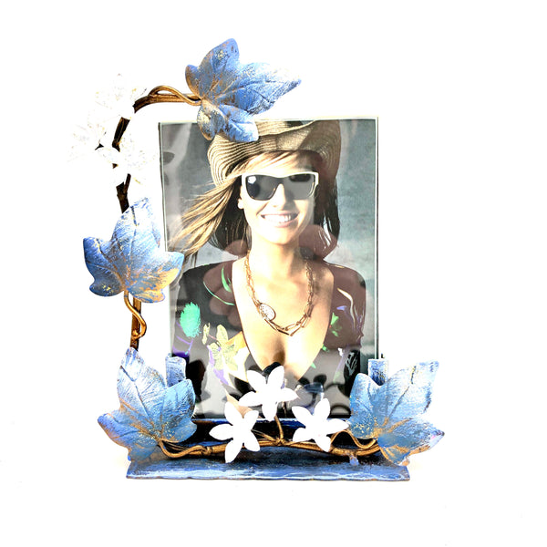 Portafoto verticale blu con fiorellini